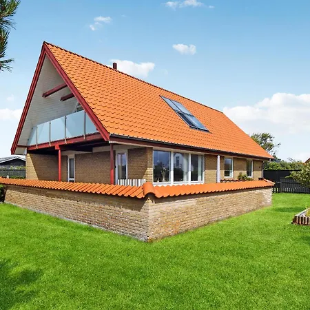 3 Bedroom Stunning In Holiday home Skagen
